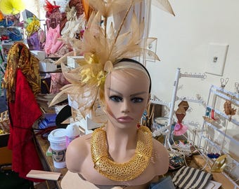 Gold Floral Fascinator Headband for Women – Champagne Statement Hat for Wedding Guest, Easter, Mother’s Day, Derby & Formal Event Styling