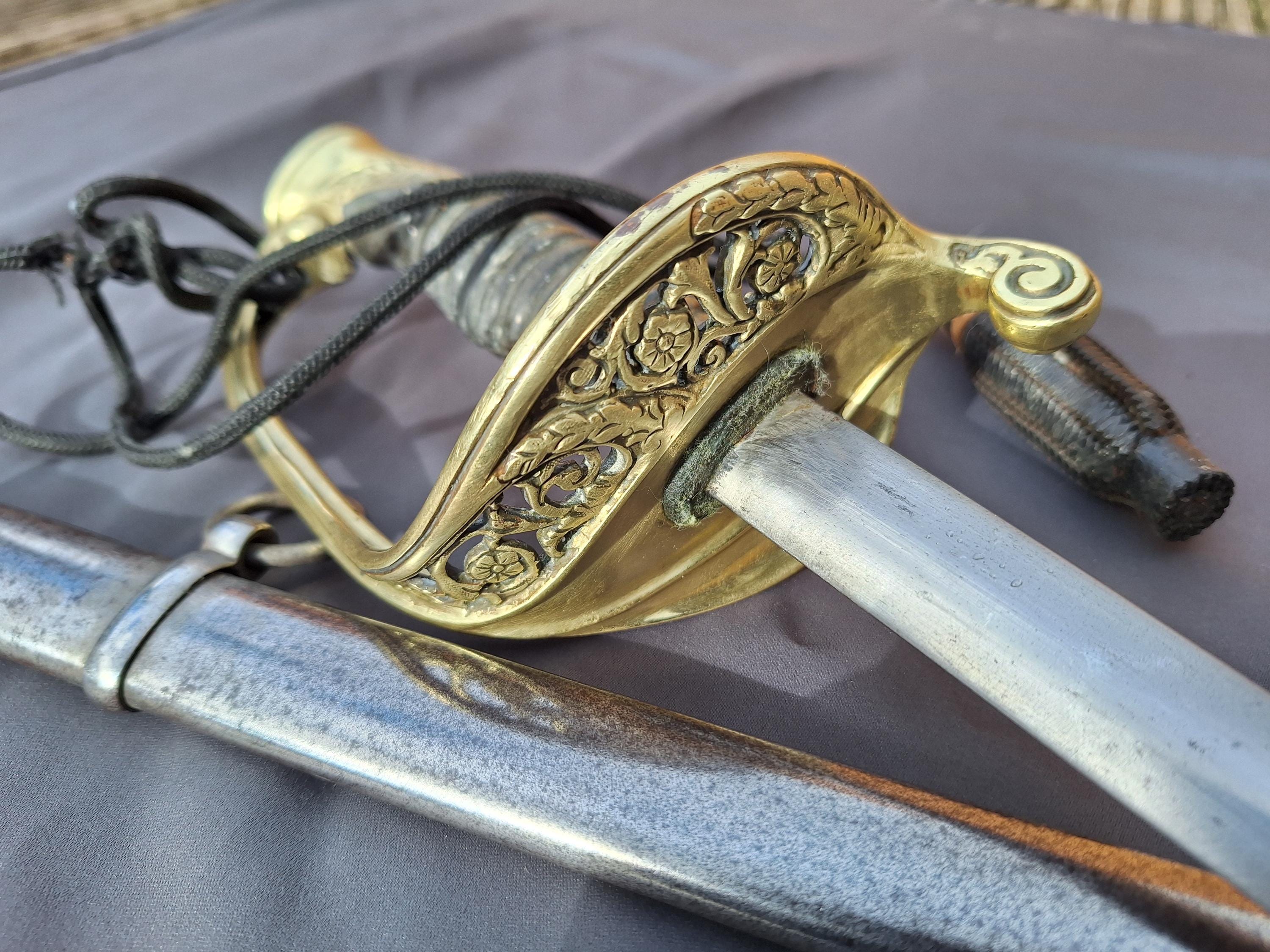 本物のアンティーク剣/サーベル - フランス歩兵将校用 1855 年モデル