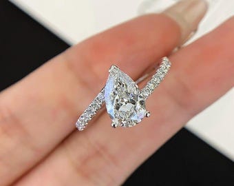 Anillo de compromiso con diamante sintético en forma de pera de 2,00 ct y montura tipo cesta / Certificado por IGI / Claridad D-E-F VVS–VS