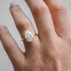 Pear 2ct Lab Grown Diamond Engagement Ring: Solid Gold, Platinum, or Silver