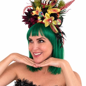 Fly on the Wall: Handcrafted Carnivorous Plant Headpiece, Venus Flytrap Halloween Fascinator, Spooky Tropical Tiki Accessory