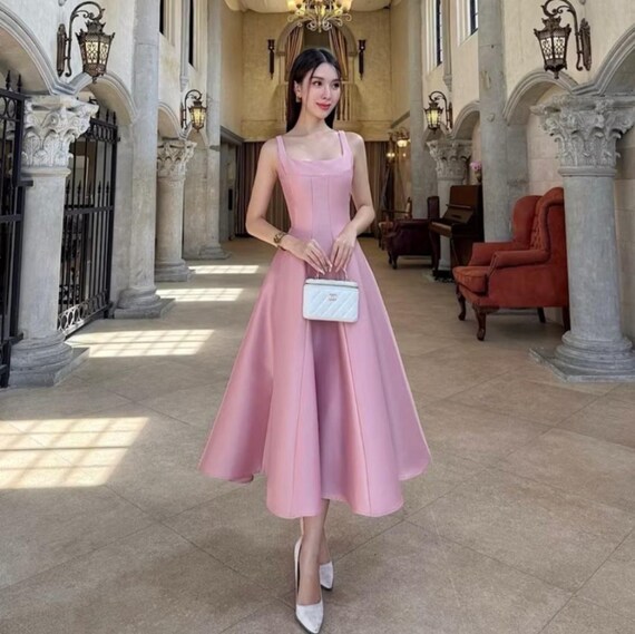 long burgundy dress Velvet Prom Dress, Burgundy Long Formal – shopluu GL-09.24.25 100% Linen Dry clean Size:EU 40 US 8.5 DRESS-CODE Dark Brown Patent