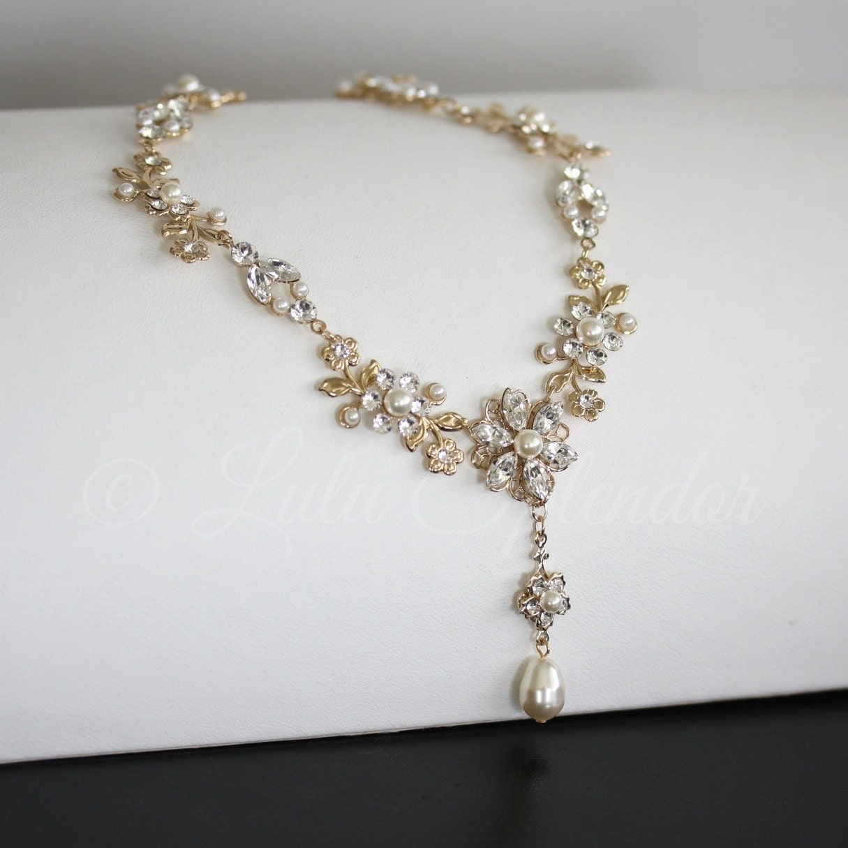 yellow gold wedding necklace