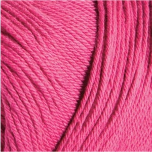 Crocheted Flower Pot Holder. Rose Petal Pot Holder. Cotton Hot Pad. Trivet. Hot Pink. Magenta. Raspberry. Rose Pink. Vintage. Dishie Yarn. image 5