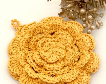 Crocheted Flower Pot Holder. Rose Petal Pot Holder. Cotton Hotpad. Casserole Hot Pad. Floral Trivet. Yellow. Sunshine. Gold. Vintage.