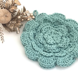 Crocheted Flower Pot Holder. Rose Petal Pot Holder. Cotton Hotpad. Casserole Hot Pad. Floral Trivet. Green. Aqua. Vintage. image 1