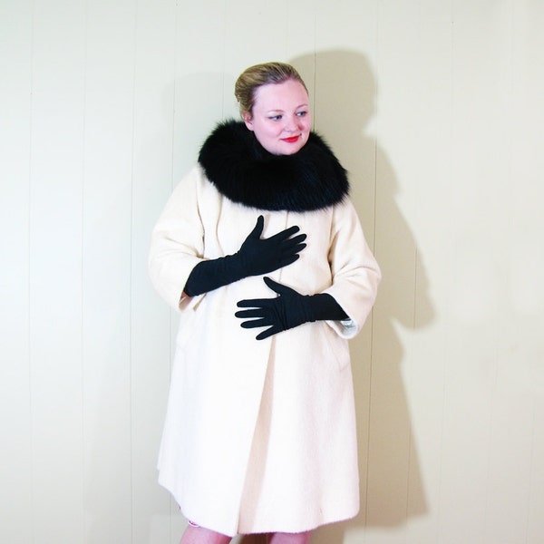 RESERVED for Elvina 1960s Cream Coat Fur Collar Lilli Anne 60s Winter Coat