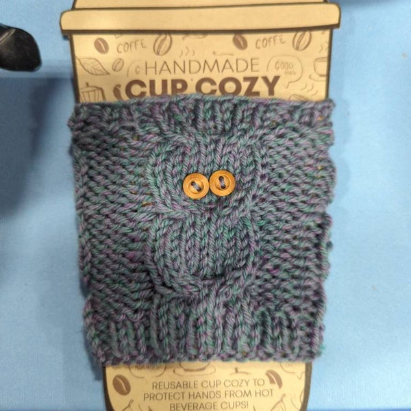 Blue/Purple Twist Owl Cup Cozy, Hand Knit Coffee Mug Cozy, Reusable Paper Cup Sleeve, Eco Friendly Coffee Cup Jacket, Travel Cup Cozy