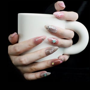 Shiny Star Custom Press On Nails | 3D Nails | Pink nails | Medium Almond Nail | Handmade Nails, Reusable nails, Fake Nails, Gel Nails