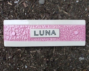 Lápida conmemorativa para mascotas / Marcador de cerámica plano personalizado hecho a mano para todo tipo de mascotas / 10 opciones de color