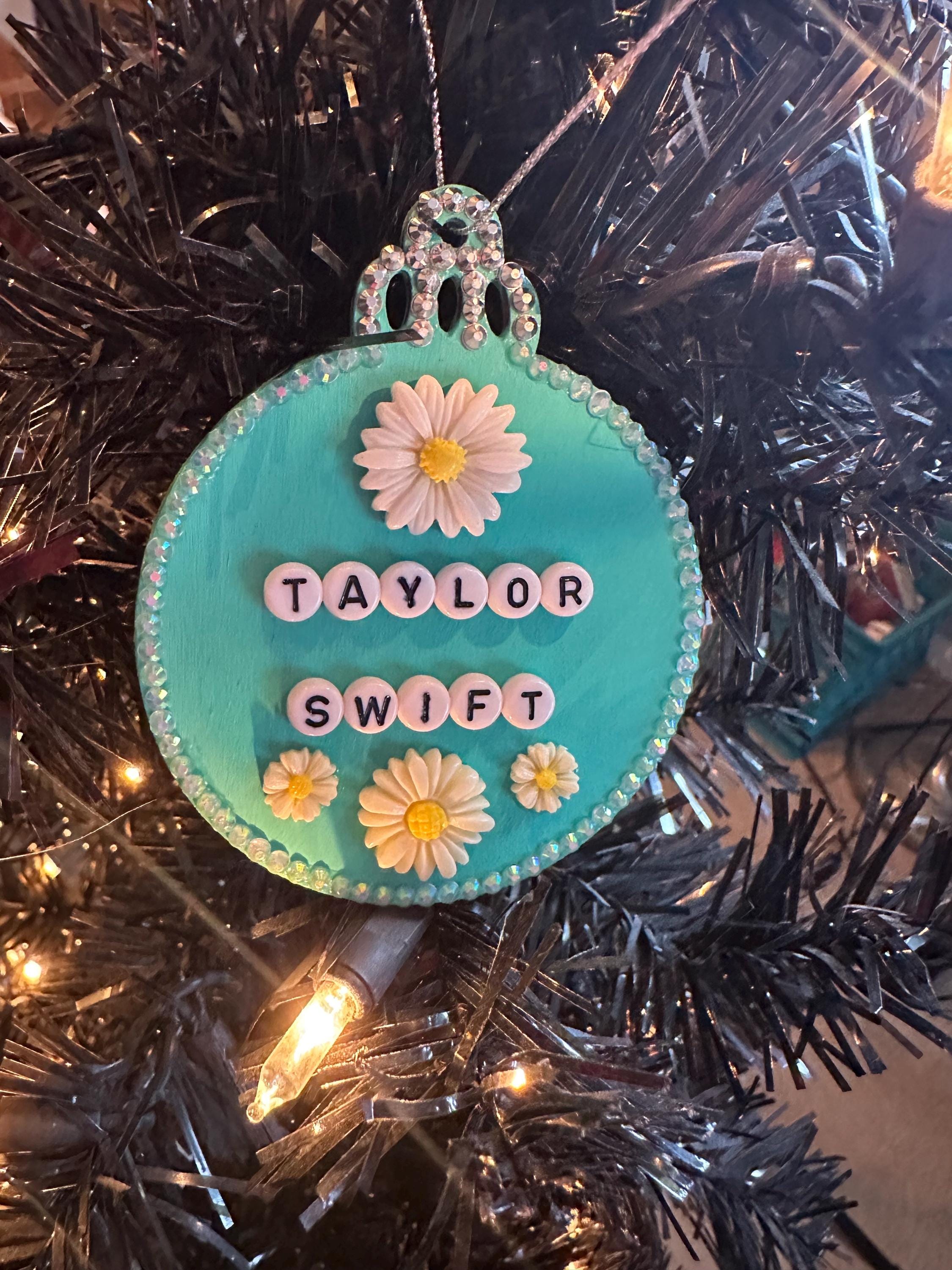 新品未使用 テイラースウィフト オーナメント ② テイラー・スウィフト TTPD スウィフティ ギフトオーナメント