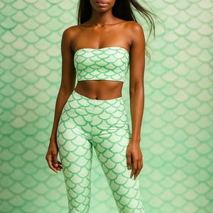 Green Mermaid Print Leggings, Comfortable Yoga Pants, Casual Activewear, Relaxed Loungewear, Summer Fashion, Gift for Her