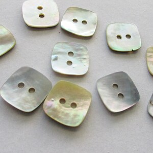 Set Of 20 Rounded Square Shaped Shell Buttons Mother Of Pearl Nacre Button 5/8" AB-20