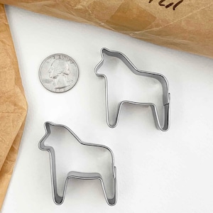 2 Sweden Tiny Dala Horse Dalahast Stainless Steel Swedish Made Cookie Cutters Set Of Two Matching 1-3/4&quot; CCU-012