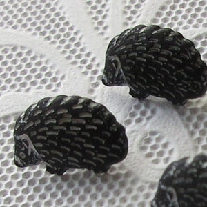 6 France Hedgehog Dark Gray Buttons Hedgehog Plastic French Button AT-32