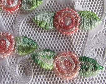 6 Vintage Venise Lace Appliques Peach And Green Flower Leaves Mae In USA