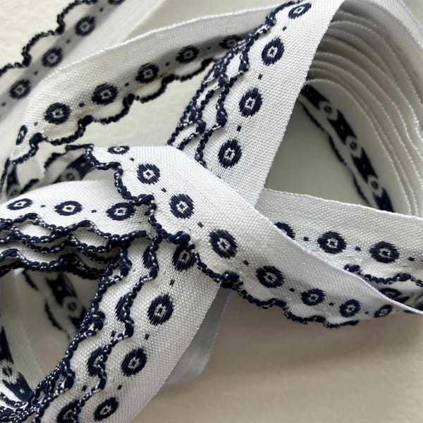 From Portugal 4 Yards Vintage Cotton Woven Trim Edging Ribbon 1/2" Embroidered Madeira LIS24