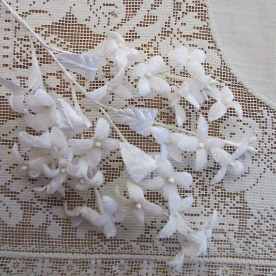 Vintage Japan Velvet Millinery Flowers Leaves 1950s White