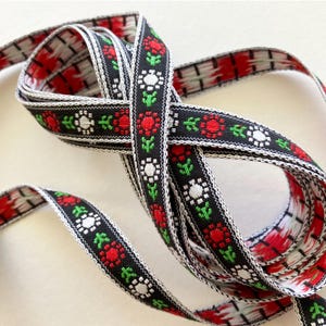 5 Yards Vintage Japan Floral Trim Ribbon Narrow 7/16&quot; Poly Jacquard Ribbon White Black Red & Green VT175
