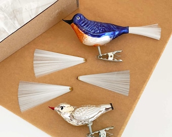 Three 2-3/8" Spun Glass Bird Tails Germany ~ White SGT238