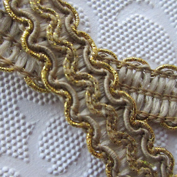 France 4 Yards Fancy Gold Metallic and Ivory Sewing Trim -  Canada
