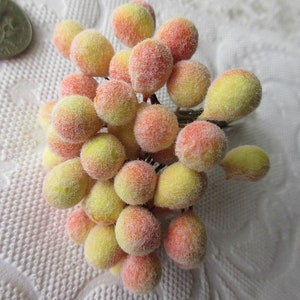 36 Vintage East Germany Fuzzy Ombre Peaches Millinery Fruit Handmade Stamen Peps VAT601