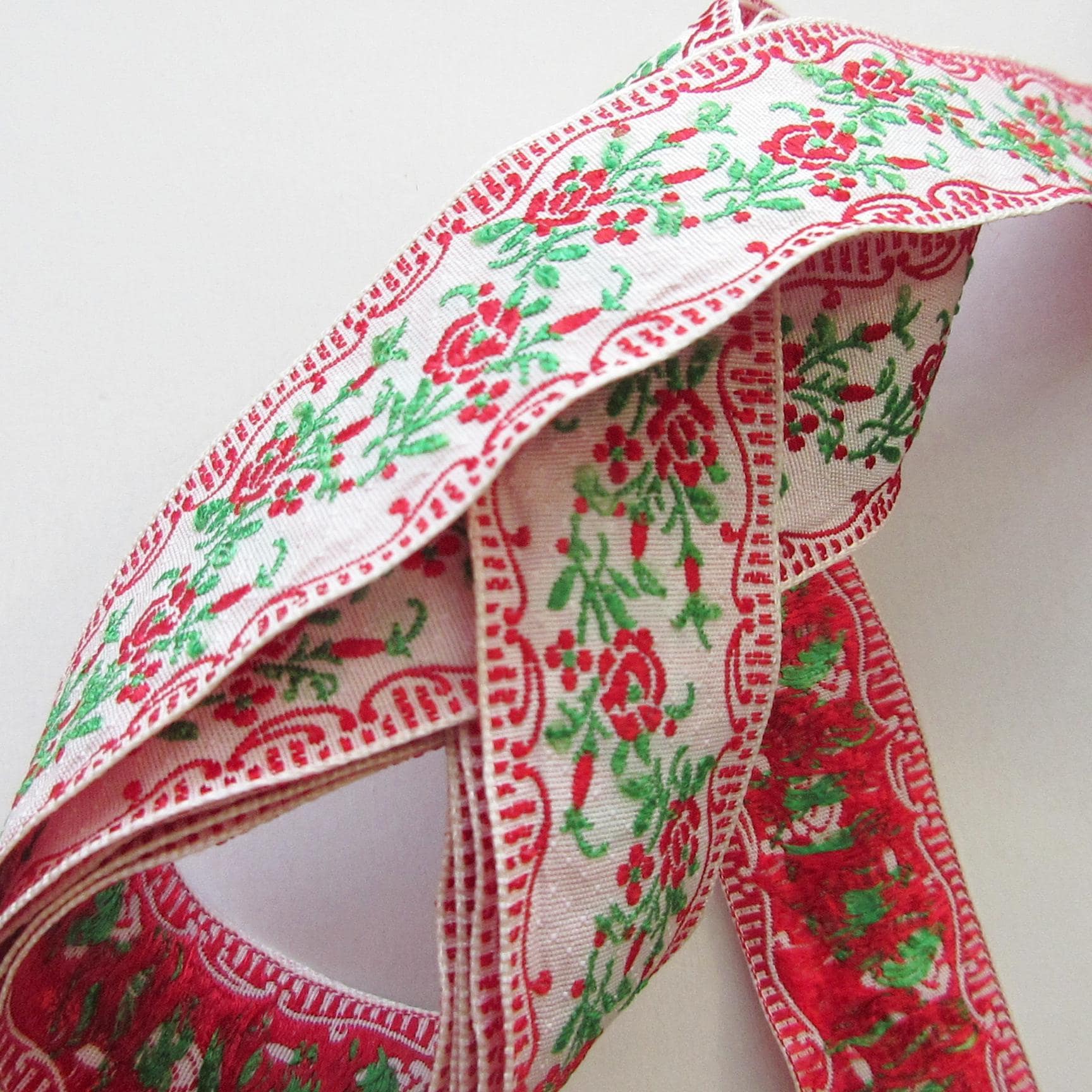ムサリボンページ 4 Yards Vintage Japan Cotton Floral Trim Jacquard Ribbon White Red