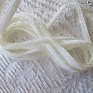 10 Meters Czech Velvet Narrow Rayon Velvet Ribbon Trim Off White 5mm Wide Original Spool