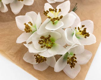 From Austria 6 Extra Large White Fabric Millinery Christmas Roses Flowers NAT510(403)