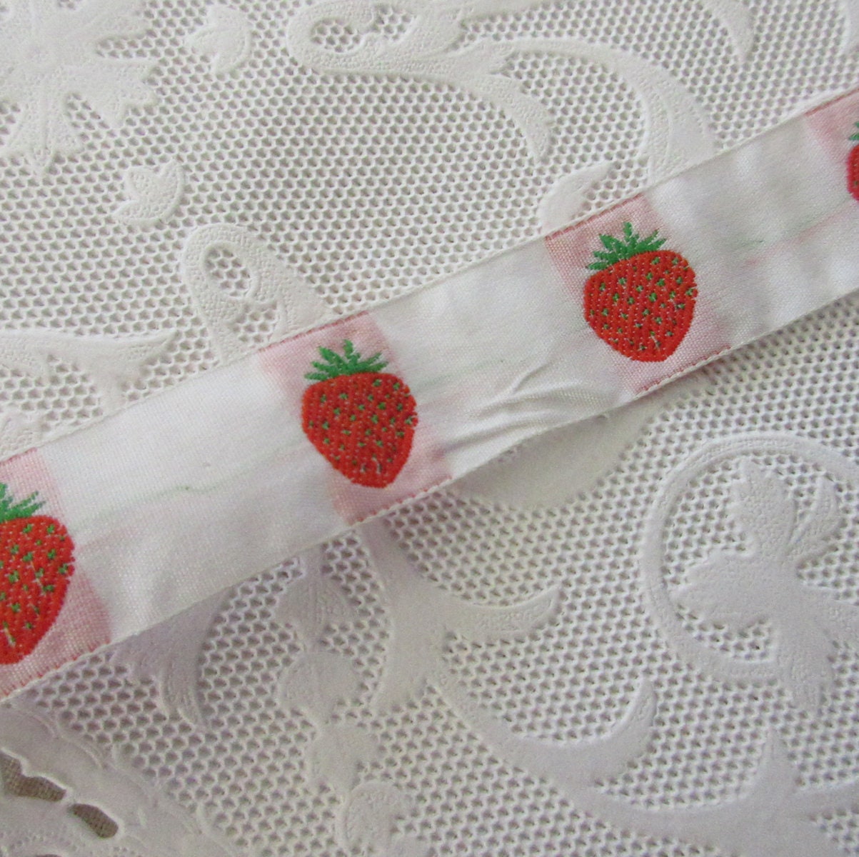 【送料無料/新品】 Poland Vintage Yards 3 Strawberry 3/4 Trim その他