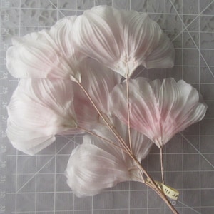 Vintage Millinery Flowers Pale Pink Silk Fabric Flowers Japan 1950s  VF080LP