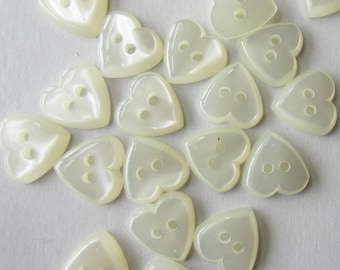 20 Heart Buttons Small White Plastic Button G12