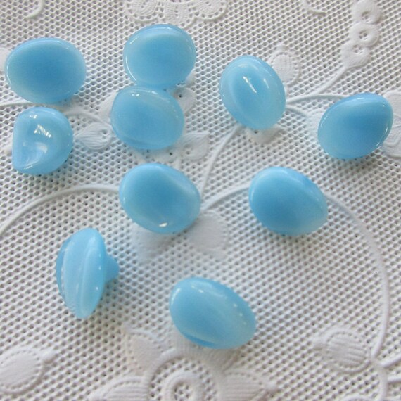 #1419O Vintage Glass Buttons Heliotrope Czech 8mm NOS Embellishment Glass Blue 