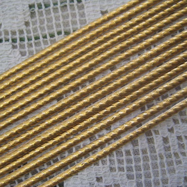 Germany Gold Very Narrow Foil Embossed Fancy Paper Dresden Trim Rope Twist 28 Strips DFW203AG x2