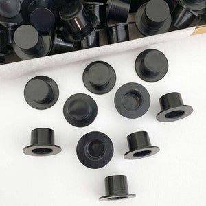 10 Black Plastic Snowman Hats ~ 5/8&quot; tall x 1-1/8&quot; Across Brim Top Hat HAT-04-BK