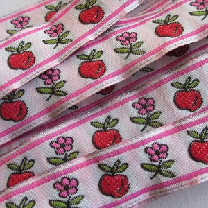 Turkey 4 Yards Embroidered Jacquard Trim 5/8&quot; Wide Fruit Apples Woven Ribbon Red Pink Green White RV73