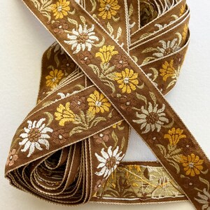 6-3/8 Yards Vintage Floral Costume Trim Folkloric Jacquard