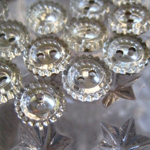 12 Vintage Czech Glass Buttons Handmade Made In Czechoslovakia 7/16” #23