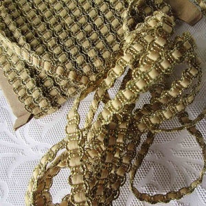 4 Yards Vintage Delicate Narrow Metallic Trim In Gold And Buttercream Old Store Stock VT16 image 4