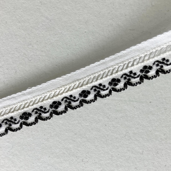 4-5/8 Yards Vintage Tiny Delicate Edging Cotton Trim Jacquard Ribbon White With Black Openwork BD-A27