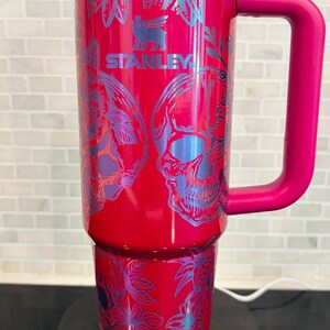 30oz skull and roses Stanley