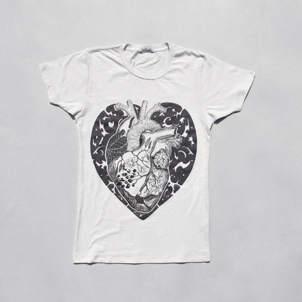 X-Large (only 1 left) Heart T shirt for women,  Anatomical, transplant heart, graphic tee, t shirt with heart print