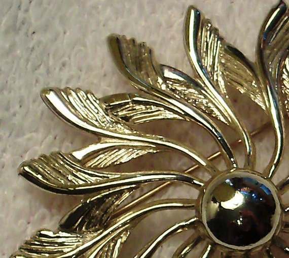 Vintage Sarah Coventry "Sunflower" Pin (FREE SHIP… - image 3