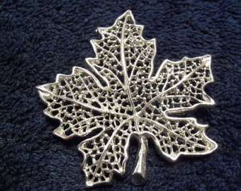 Vintage Sarah Coventry "Summer Frost" Pin