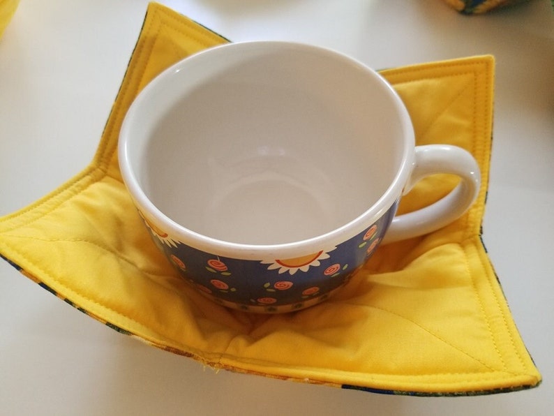 Sunflower Bright Yellow Design Cozy Reversible Great for Hot Dishes OR Ice Cream Fits most any size Cup or Bowl FREE SHIPPING image 6