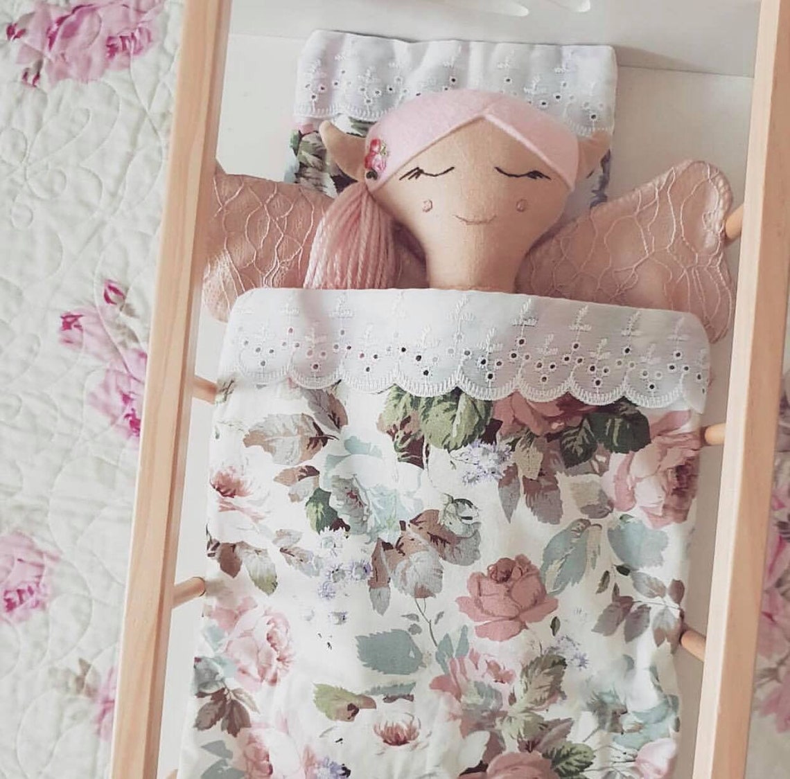 the entertainer dolls pram bedding