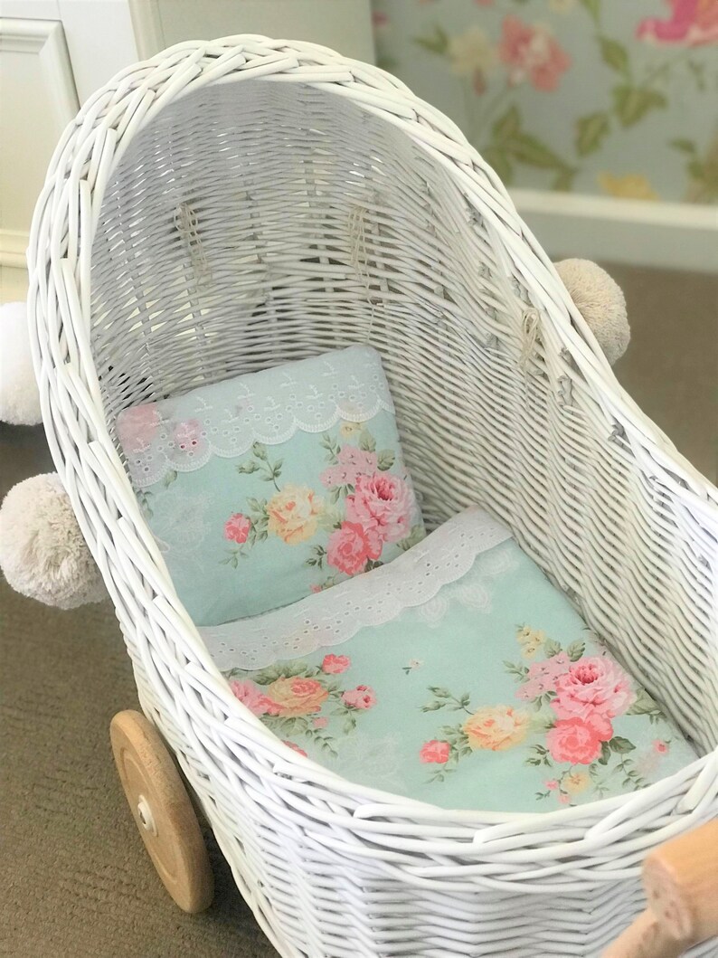 the entertainer dolls pram bedding