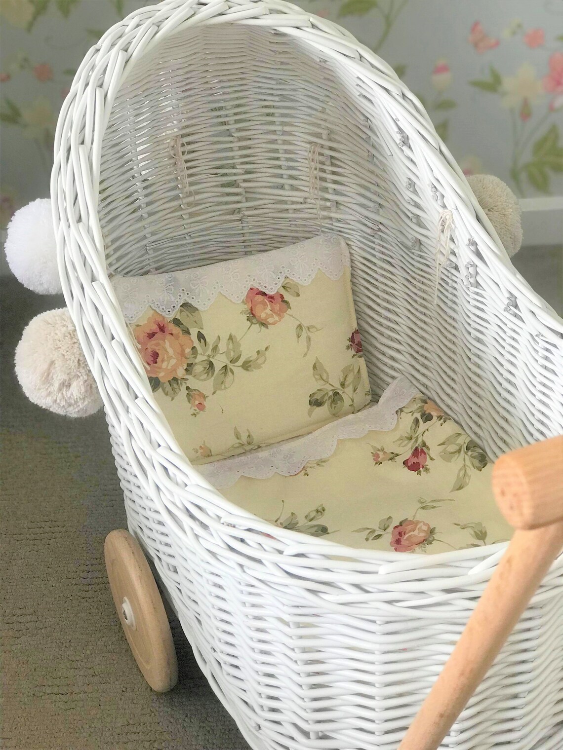 the entertainer dolls pram bedding
