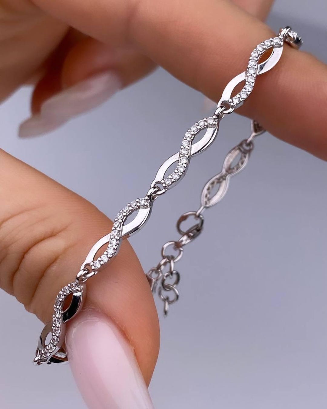 Silver Jewelry Figure Eight Chain Bracelet, Womens 925 Sterling Silver Bracelet, Womens Jewelry , Best Christmas Gift for Her - Etsy Silver Jewelry Figure Eight Chain Bracelet, Womens 925 Sterling Silver Bracelet, Womens Jewelry , Best Christmas Gift for Her - Etsy