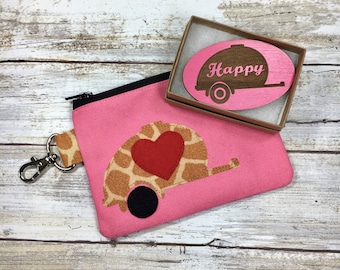 Pink Canvas Teardrop Trailer Keychain ID Wallet with Pink Laser Etched Oval Wood Happy Camper Oval Magnet